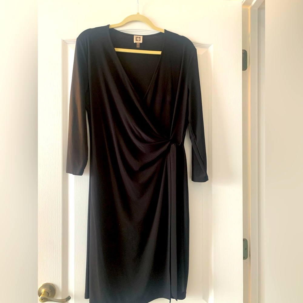 Lovely casual but flattering dress!